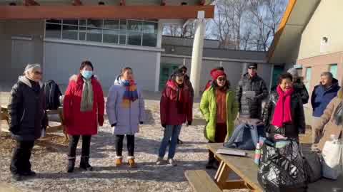Video: Singing in the park connects senior immigrants in Richmond